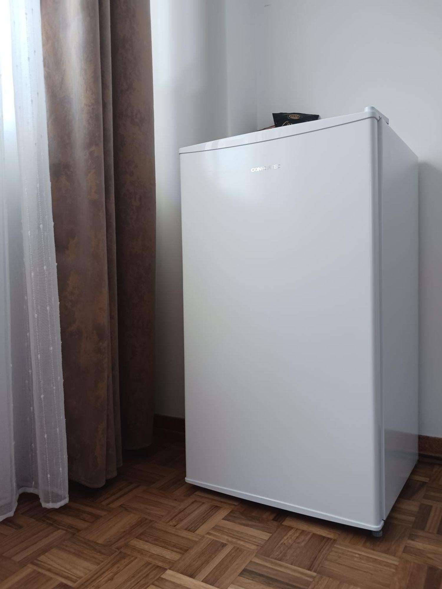 Rooms 10 Mins Walk From Train Station! Agualva-Cacem Luaran gambar